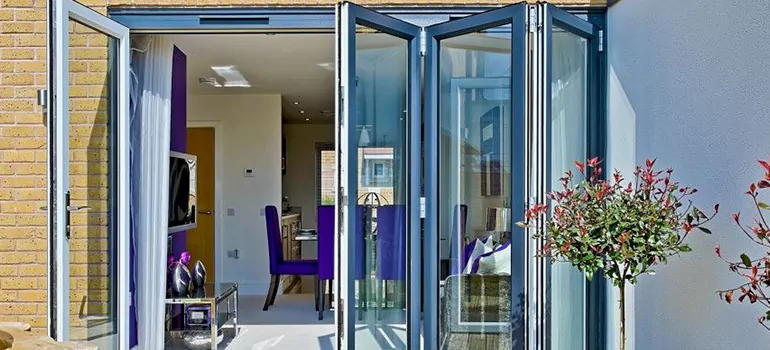 Commercial Door Glass Repair in Dania Beach, FL